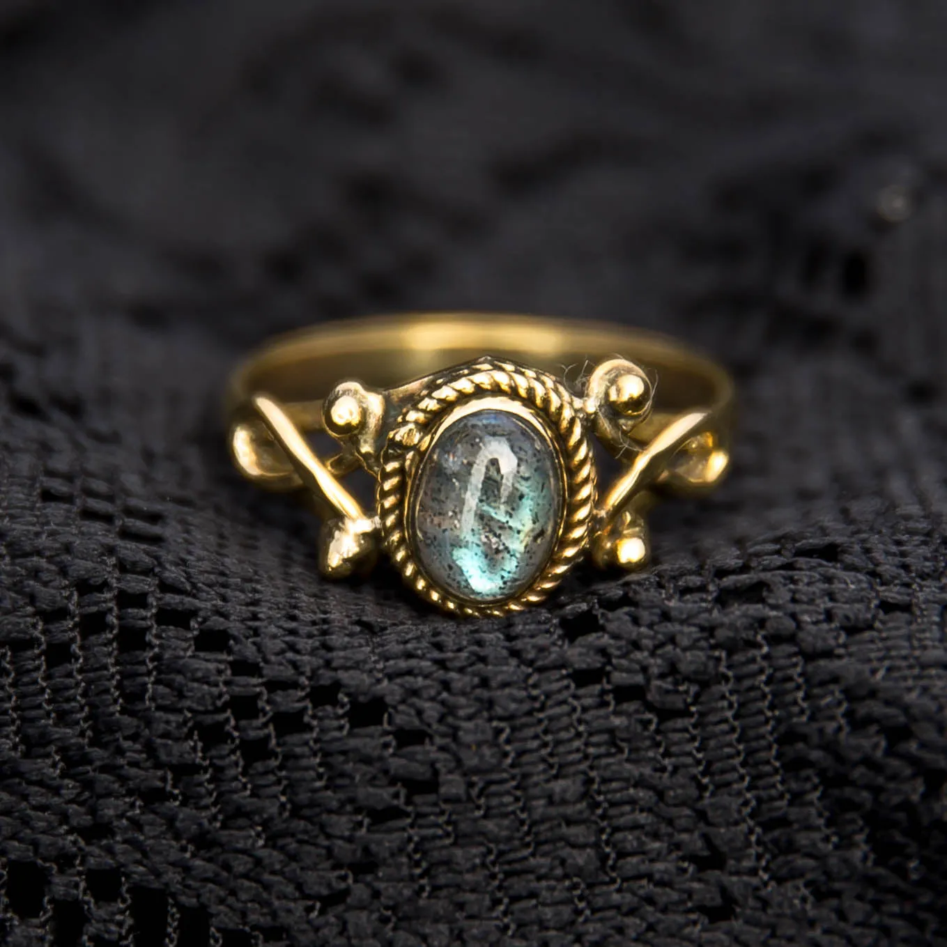 Durga Ring - Brass - Labradorite