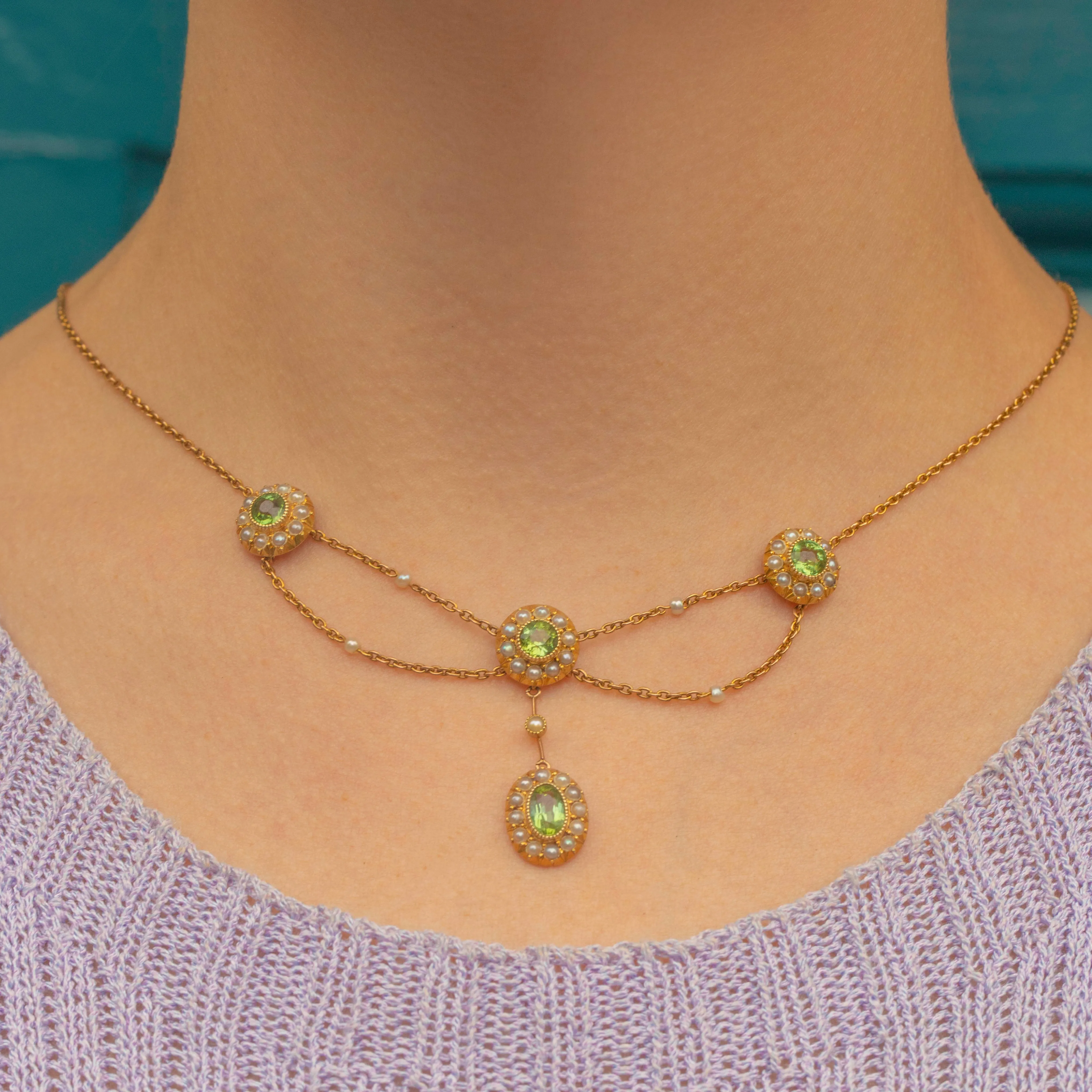 Edwardian 15ct Gold Peridot Pearl Swag Necklace, 1.30ct