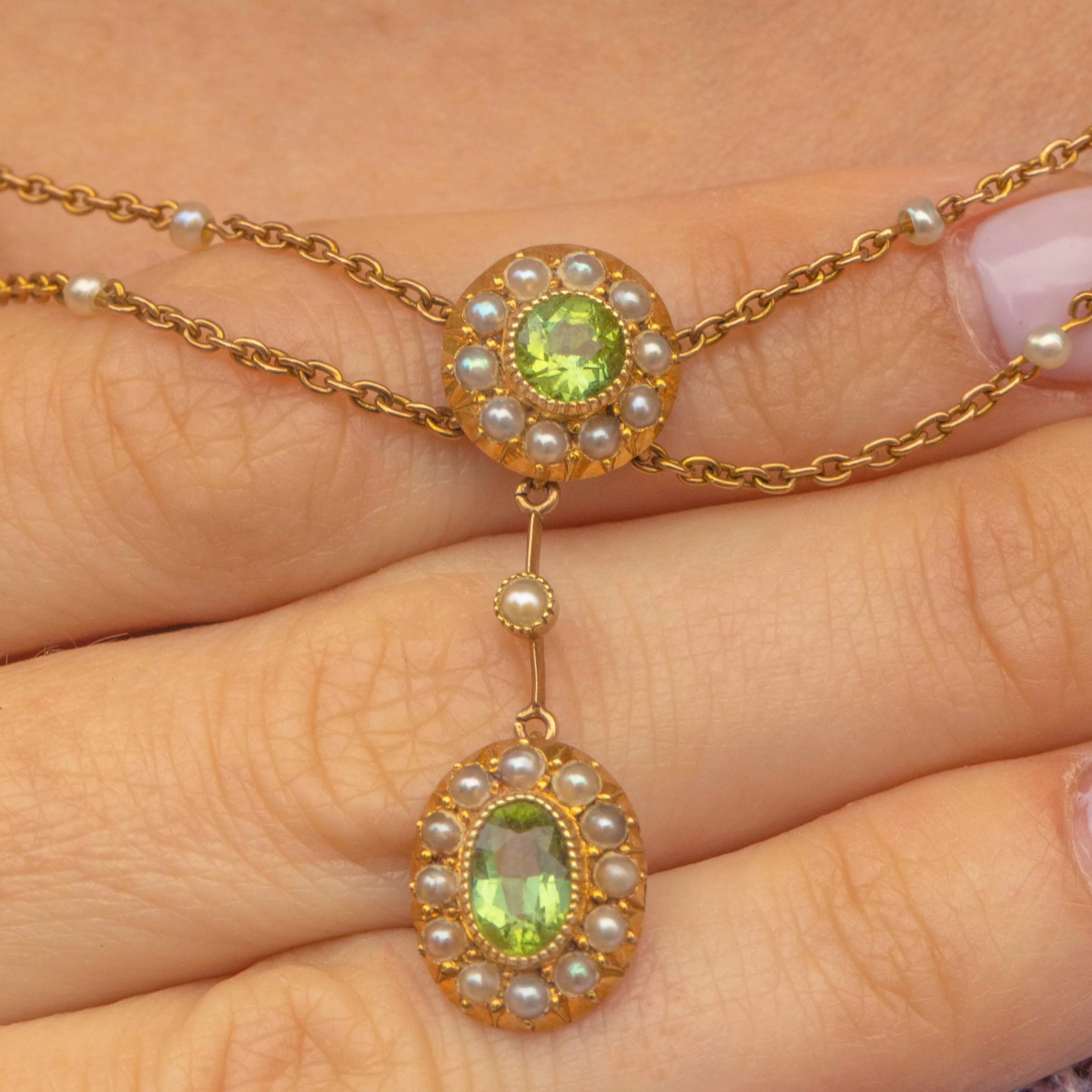 Edwardian 15ct Gold Peridot Pearl Swag Necklace, 1.30ct