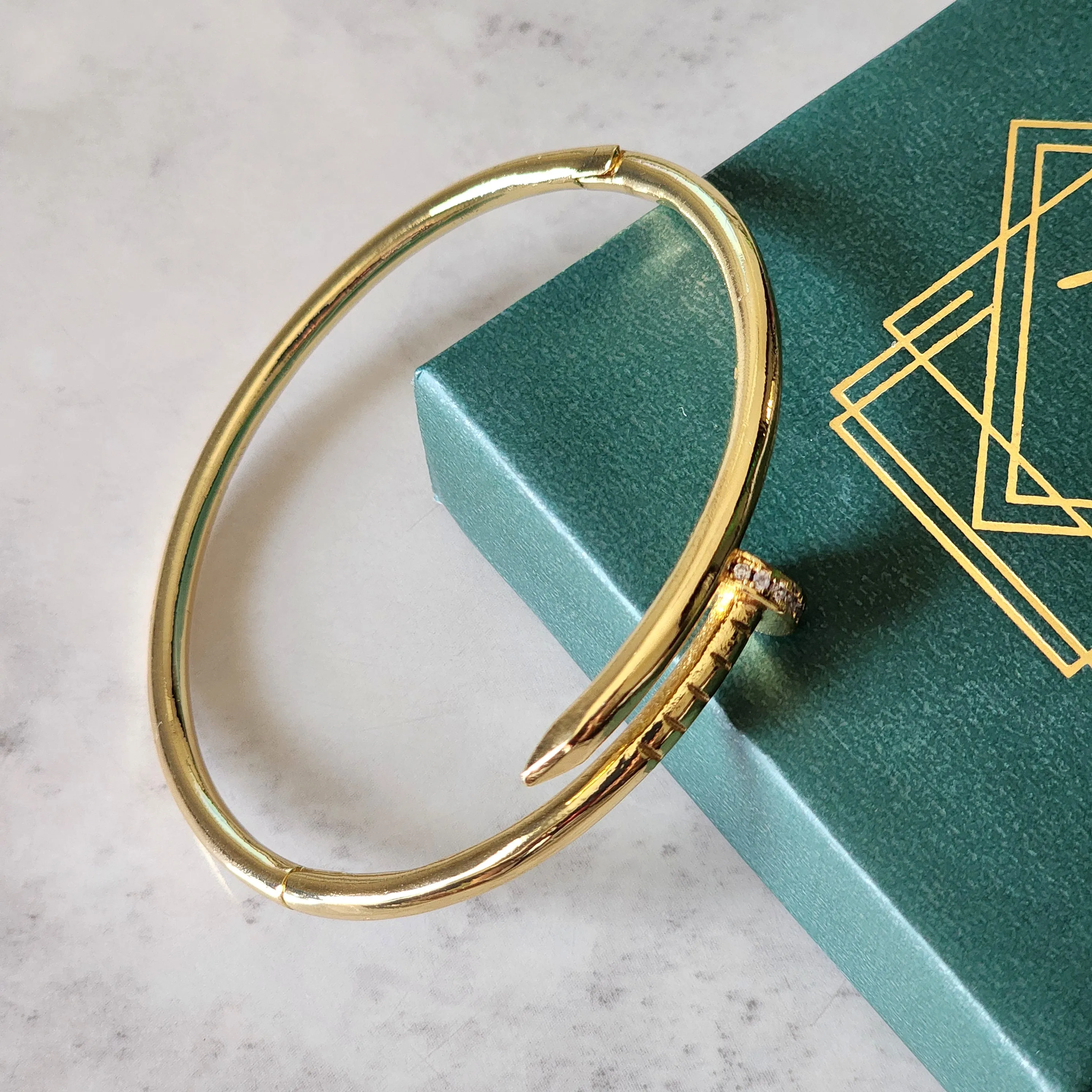 Prickly bracelet