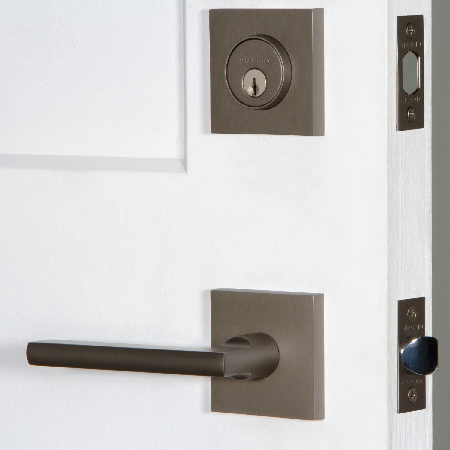 Quadrato Rosette Entry Set with Milano Lever in Titanium Gray