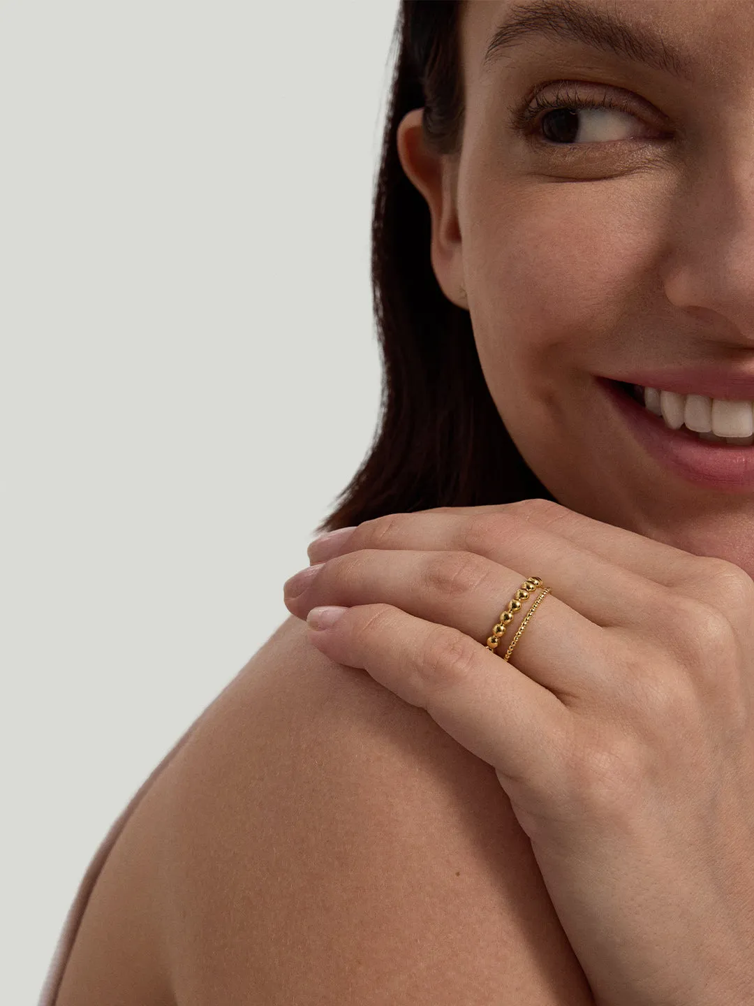 Round Sphere Ring