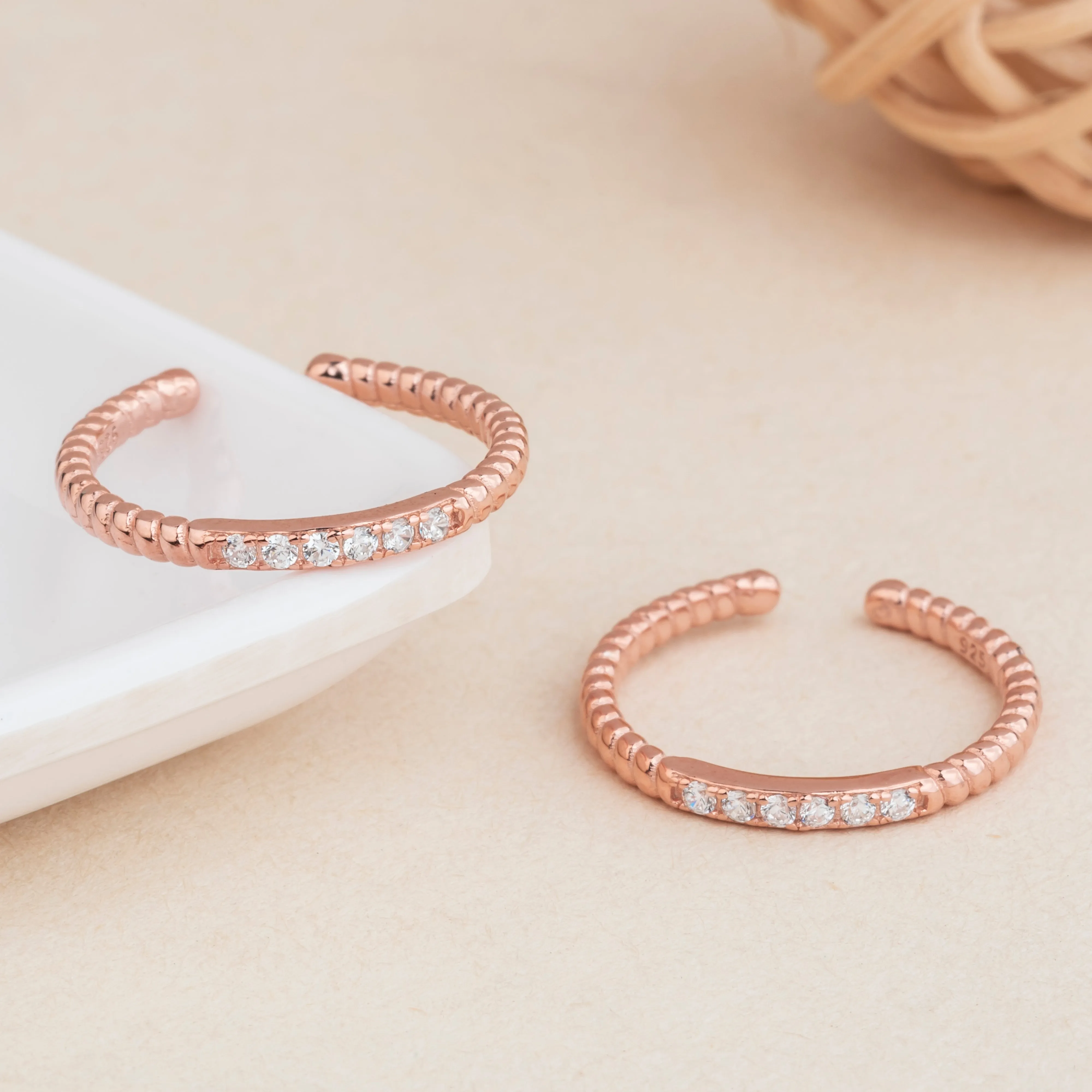 Silver Rose Twisted Stone Toe Ring