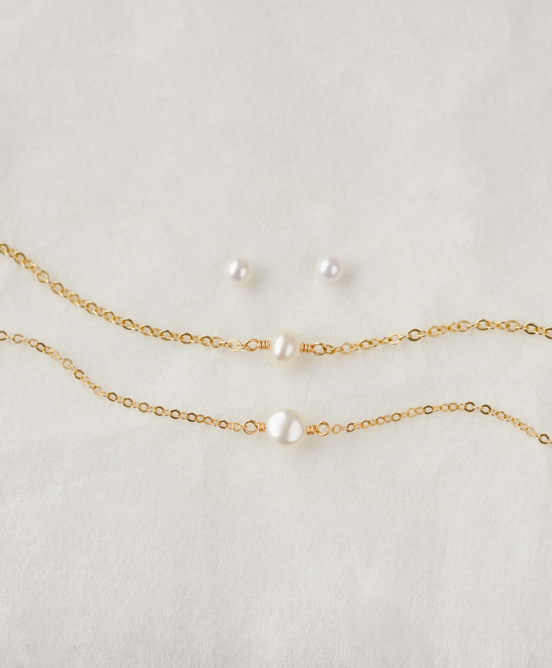Solid Gold Essential Pearl Set